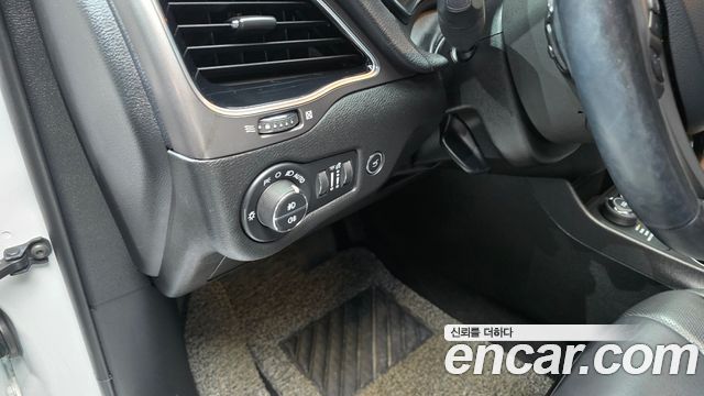 Jeep Cherokee (KL) 2.4 Limited AWD 2020 — фото 17
