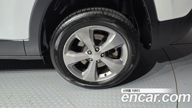 Jeep Cherokee (KL) 2.4 Limited AWD 2020 — фото 21