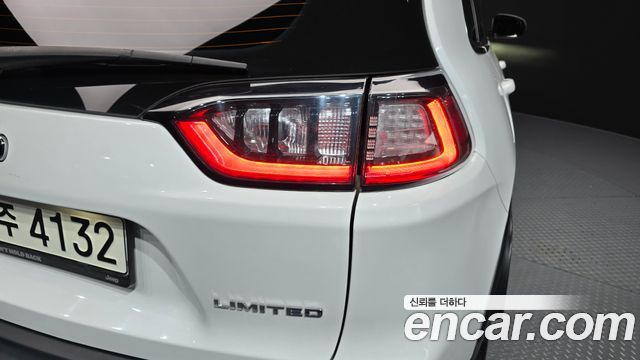 Jeep Cherokee (KL) 2.4 Limited AWD 2020 — фото 23