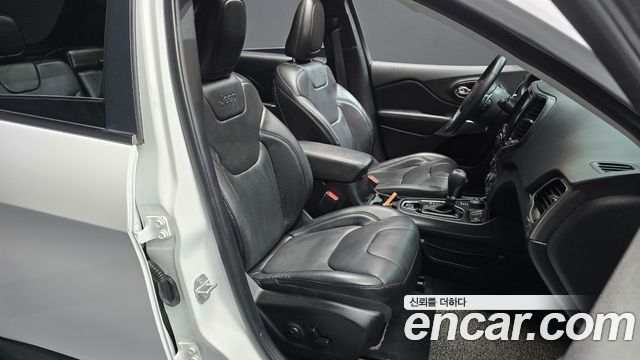 Jeep Cherokee (KL) 2.4 Limited AWD 2020 — фото 26