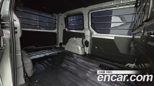 Hyundai Staria Cargo 3-Seater Modern 2022 — фото 19