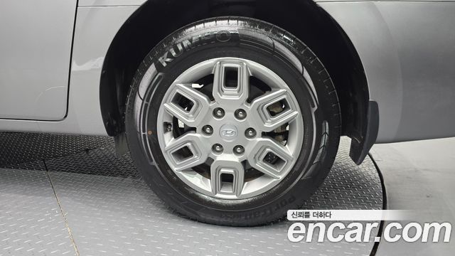 Hyundai Staria Cargo 3-Seater Modern 2022 — фото 21