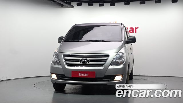 Hyundai Grand Starex 5-Seater VAN Modern 2017 — фото 3