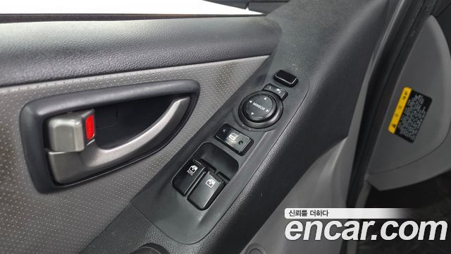 Hyundai Grand Starex 5-Seater VAN Modern 2017 — фото 22
