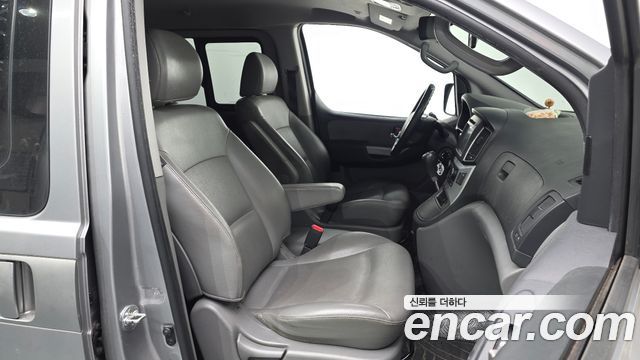 Hyundai Grand Starex 5-Seater VAN Modern 2017 — фото 32