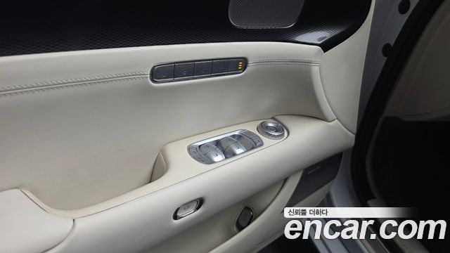 Genesis G90 (RS4) Gasoline 3.5 Turbo AWD 2023 — фото 28