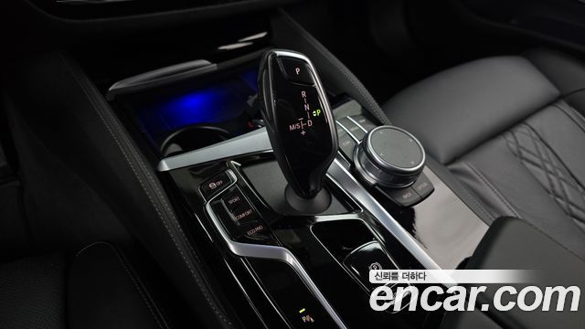 BMW 5 Series (G30) 530i M Sport Package 2021 — фото 9