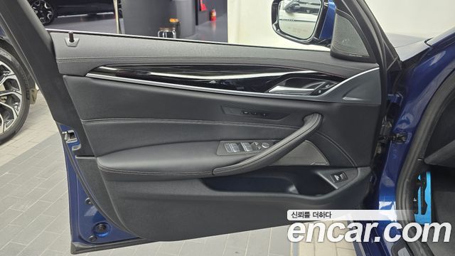 BMW 5 Series (G30) 530i M Sport Package 2021 — фото 30