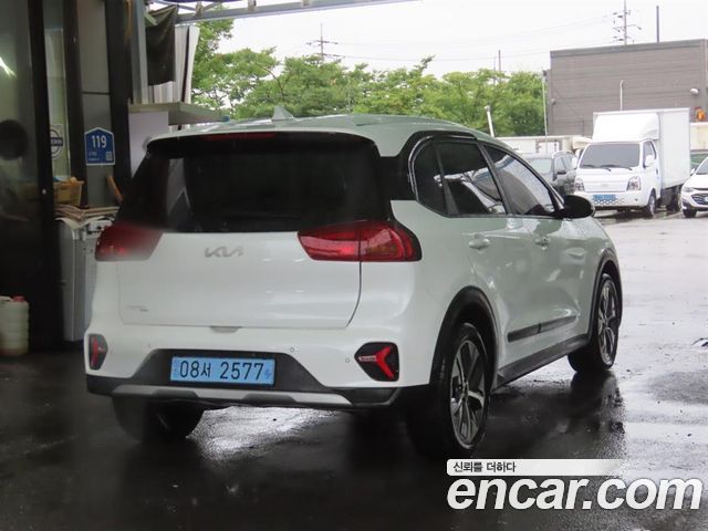 Kia Niro Plus Earth 2024 — фото 3