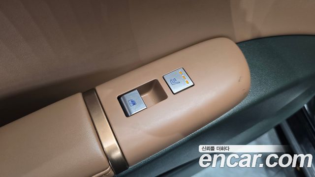 Hyundai Grandeur (GN7) 3.5 Gasoline 2WD Calligraphy 2023 — фото 19