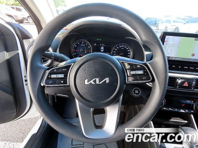 Kia K3 (II) 1.6 Trendy 2023 — фото 16