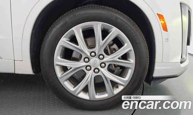 Cadillac XT6 3.6 Sport 2020 — фото 21