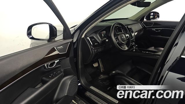 Volvo XC90 (II) D5 Momentum 2017 — фото 10