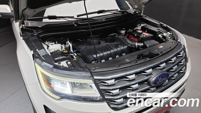 Ford Explorer 2.3 Limited 4WD 5th 2017 — фото 6