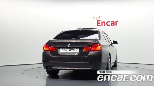 BMW 5 Series (F10) 528i xDrive 2013 — фото 4