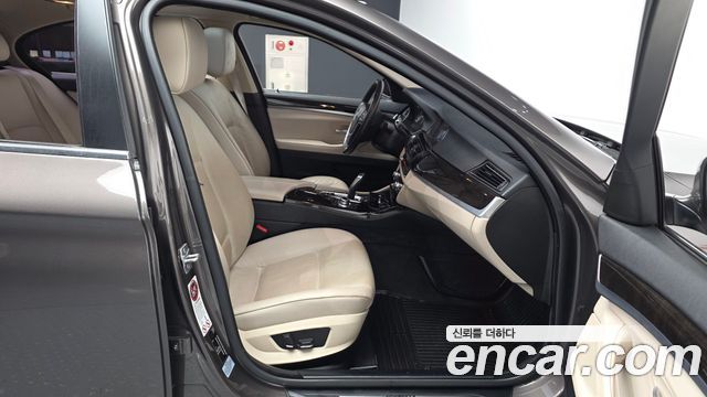 BMW 5 Series (F10) 528i xDrive 2013 — фото 11