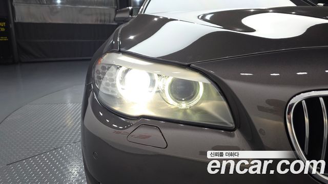 BMW 5 Series (F10) 528i xDrive 2013 — фото 22