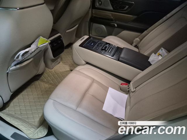 Lincoln Continental (X) 3.0 AWD 2019 — фото 15