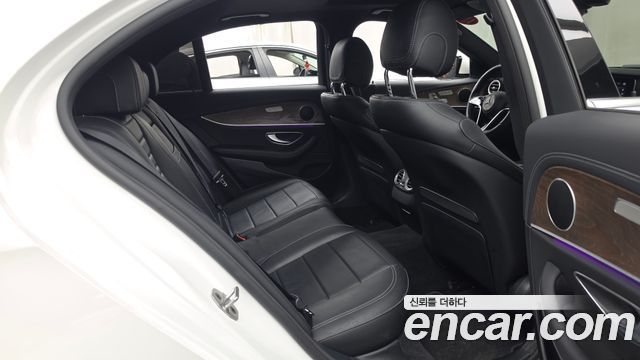 Mercedes-Benz E-Class (W213) E250 Exclusive 2022 — фото 12