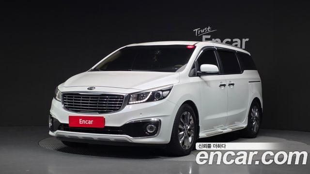 Kia Carnival 9-seater Prestige
