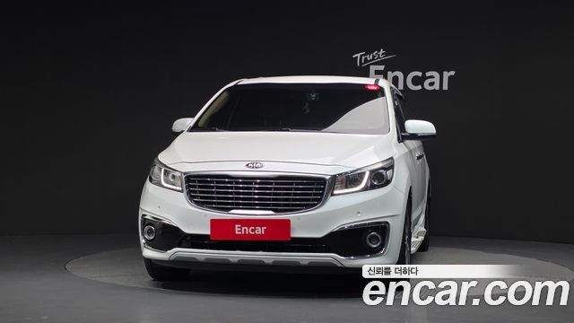 Kia Carnival 9-seater Prestige 2016 — фото 3