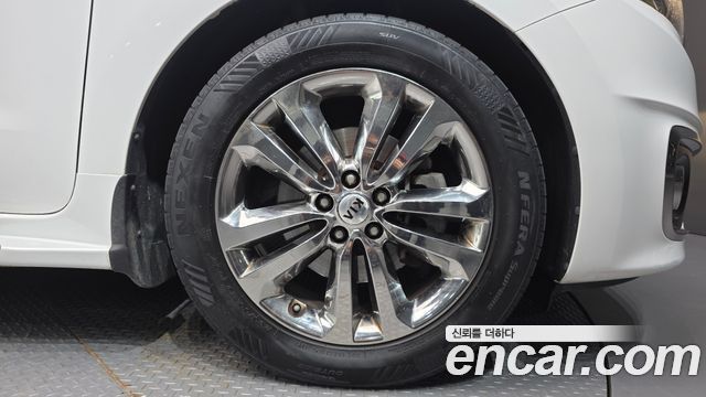 Kia Carnival 9-seater Prestige 2016 — фото 5