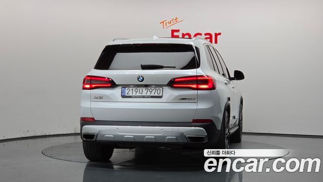 BMW X5 (G05) xDrive 30d xLine 2022 — фото 4