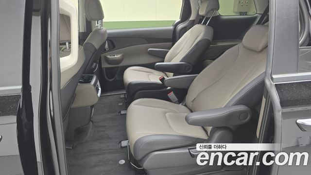 Kia Carnival (IV) Diesel 9-Seater Prestige 2025 — фото 12