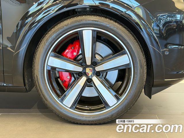 Porsche Cayenne (PO536) 4.0 GTS Coupe 2025 — фото 6