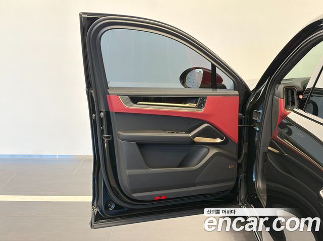 Porsche Cayenne (PO536) 4.0 GTS Coupe 2025 — фото 7