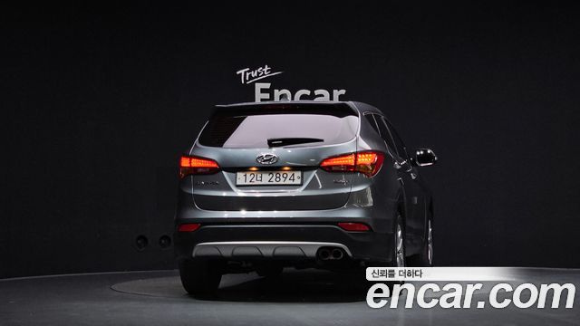 Hyundai Santa Fe (DM) Diesel(e-VGT) 2.0 2WD Morden 2015 — фото 4