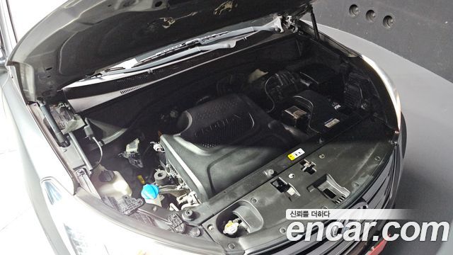 Hyundai Santa Fe (DM) Diesel(e-VGT) 2.0 2WD Morden 2015 — фото 6