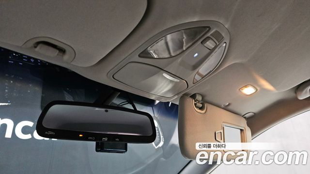 Hyundai Santa Fe (DM) Diesel(e-VGT) 2.0 2WD Morden 2015 — фото 19