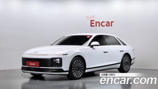 Hyundai Grandeur Hybrid (GN7) Calligraphy