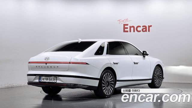 Hyundai Grandeur Hybrid (GN7) Calligraphy 2024 — фото 2