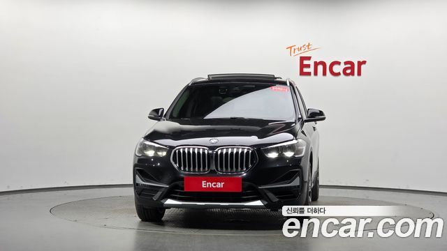 BMW X1 (F48) xDrive 20i xLine 2022 — фото 3