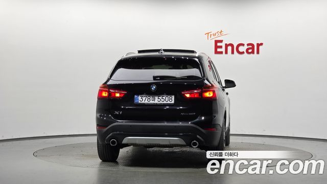 BMW X1 (F48) xDrive 20i xLine 2022 — фото 4