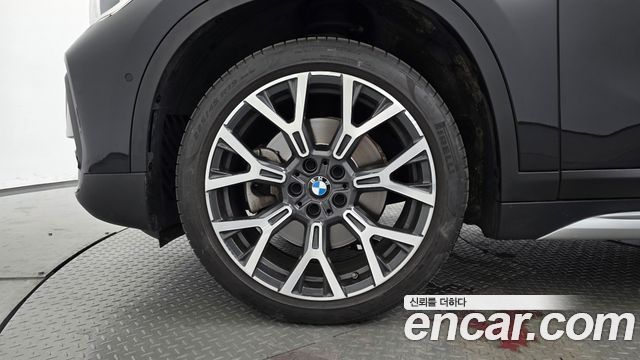 BMW X1 (F48) xDrive 20i xLine 2022 — фото 5