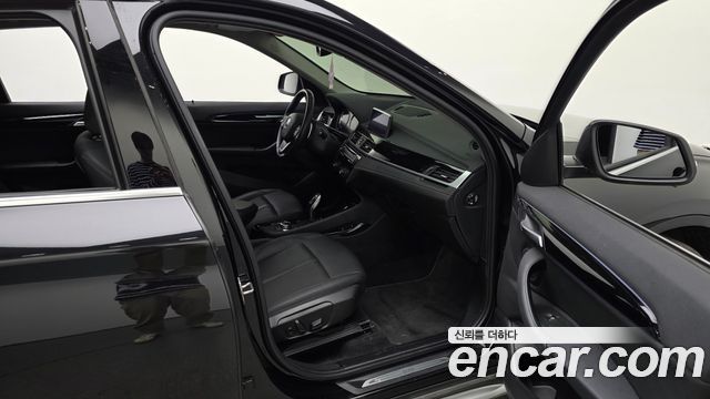 BMW X1 (F48) xDrive 20i xLine 2022 — фото 11