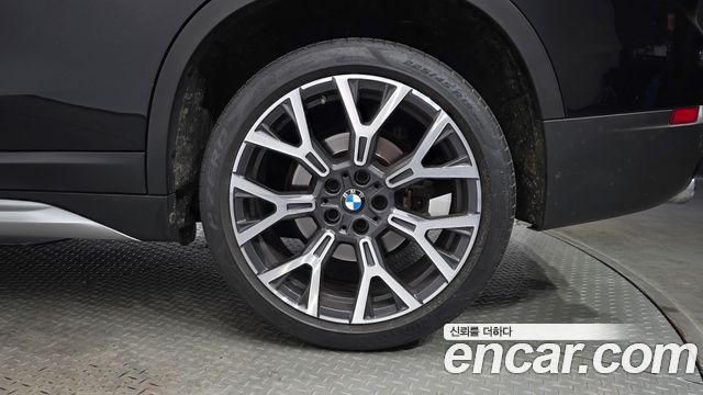 BMW X1 (F48) xDrive 20i xLine 2022 — фото 21