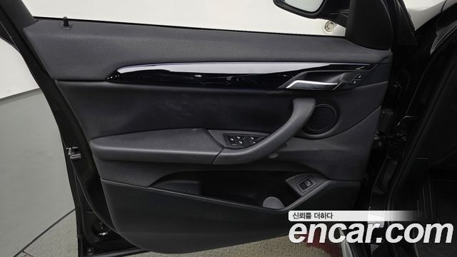 BMW X1 (F48) xDrive 20i xLine 2022 — фото 24