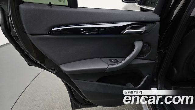 BMW X1 (F48) xDrive 20i xLine 2022 — фото 25