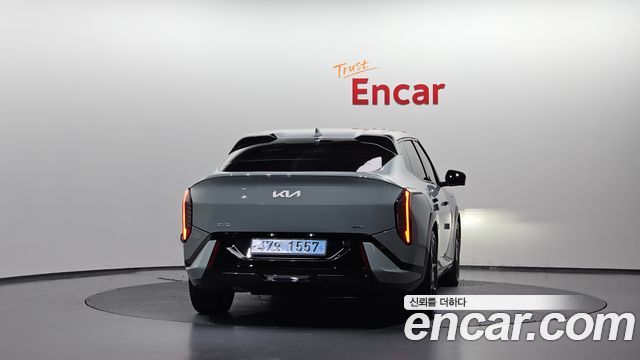 Kia EV4 Long Range 2WD GT LIne 2026 — фото 4