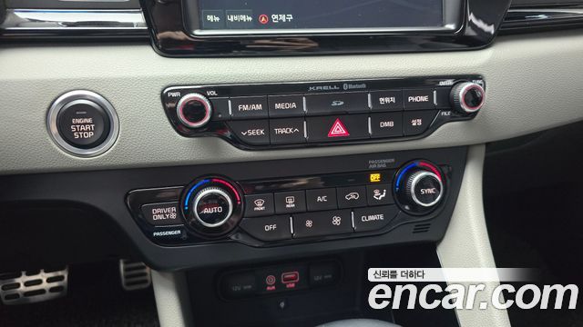 Kia Niro Noblesse 2017 — фото 17