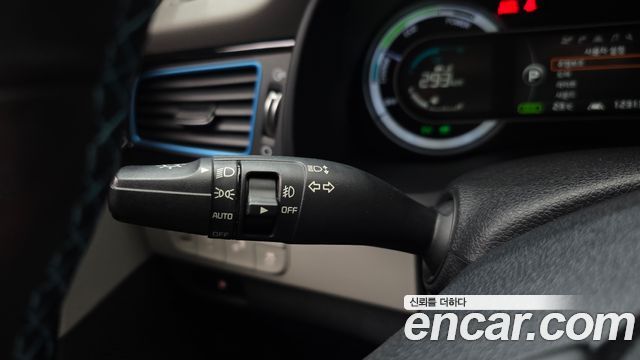 Kia Niro Noblesse 2017 — фото 27