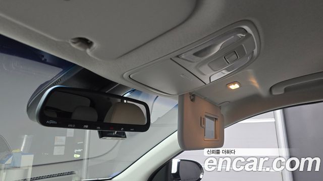 Kia Niro Noblesse 2017 — фото 31