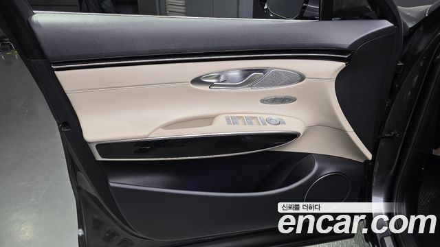 Genesis GV70 2.5T Gasoline 2WD 2021 — фото 24