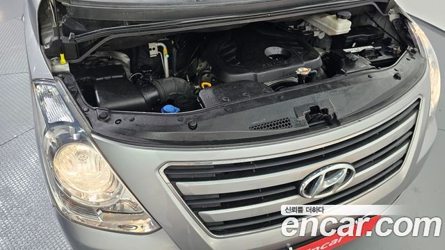 Hyundai Grand Starex 3-Seater VAN Smart 2018 — фото 6