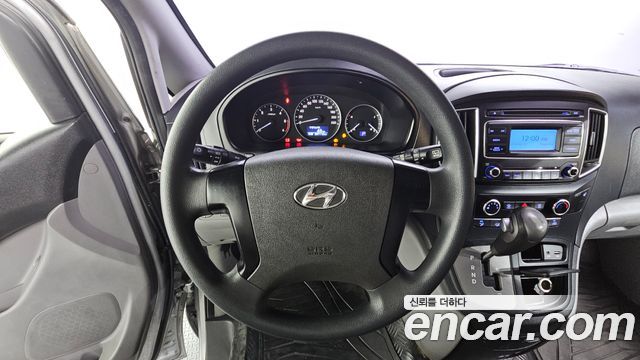 Hyundai Grand Starex 3-Seater VAN Smart 2018 — фото 12