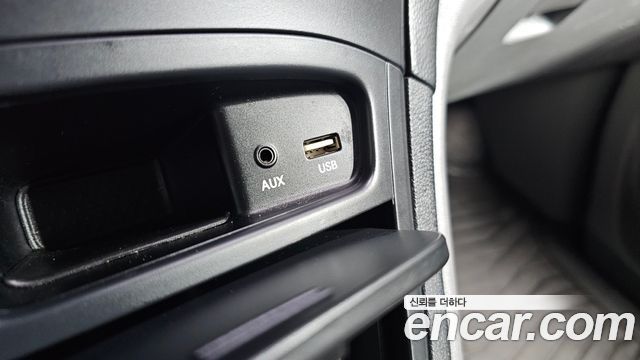 Hyundai Grand Starex 3-Seater VAN Smart 2018 — фото 16